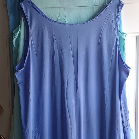 Exquisite Form sleeveless night gowns. - Picture 3 of 8